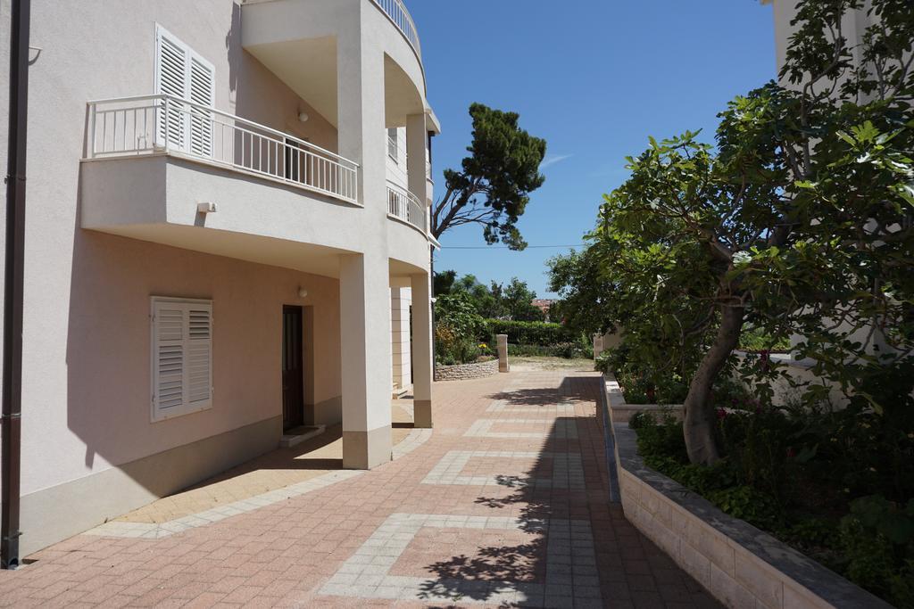 Apartment Nena & Petar Макарска Экстерьер фото